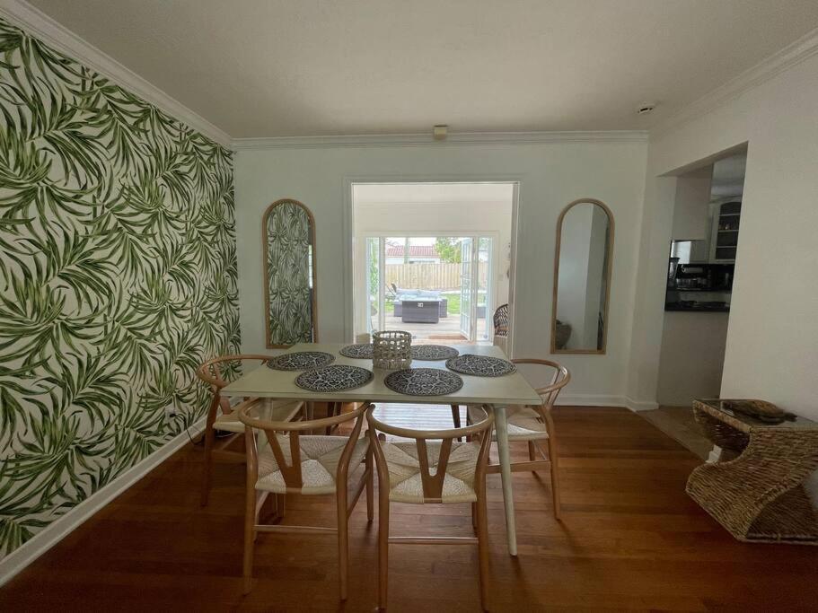 Hot Tub, Tiki Bar, Outdoor Shower, Near Intercoastal Waterway! West Palm Beach Exteriör bild