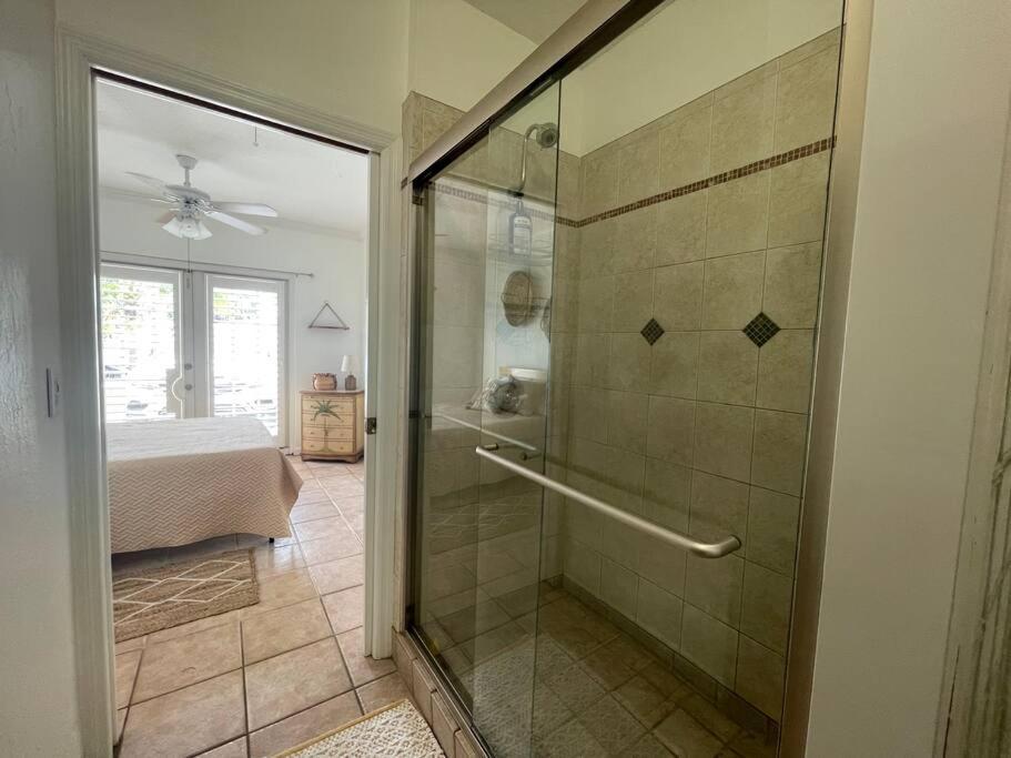 Hot Tub, Tiki Bar, Outdoor Shower, Near Intercoastal Waterway! West Palm Beach Exteriör bild