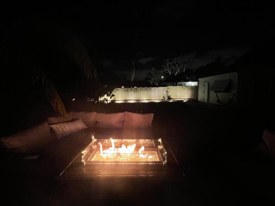 Hot Tub, Tiki Bar, Outdoor Shower, Near Intercoastal Waterway! West Palm Beach Exteriör bild