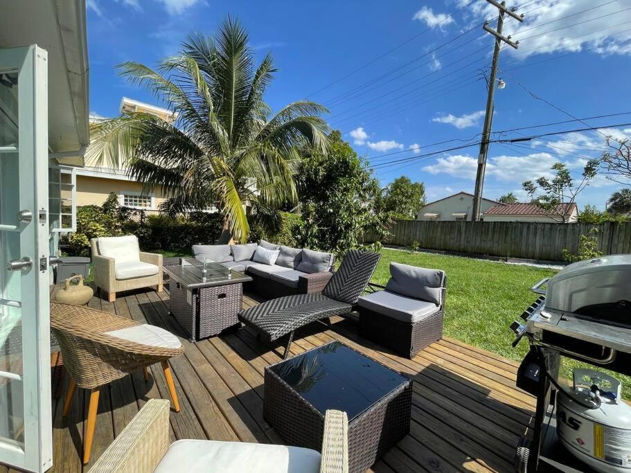 Hot Tub, Tiki Bar, Outdoor Shower, Near Intercoastal Waterway! West Palm Beach Exteriör bild