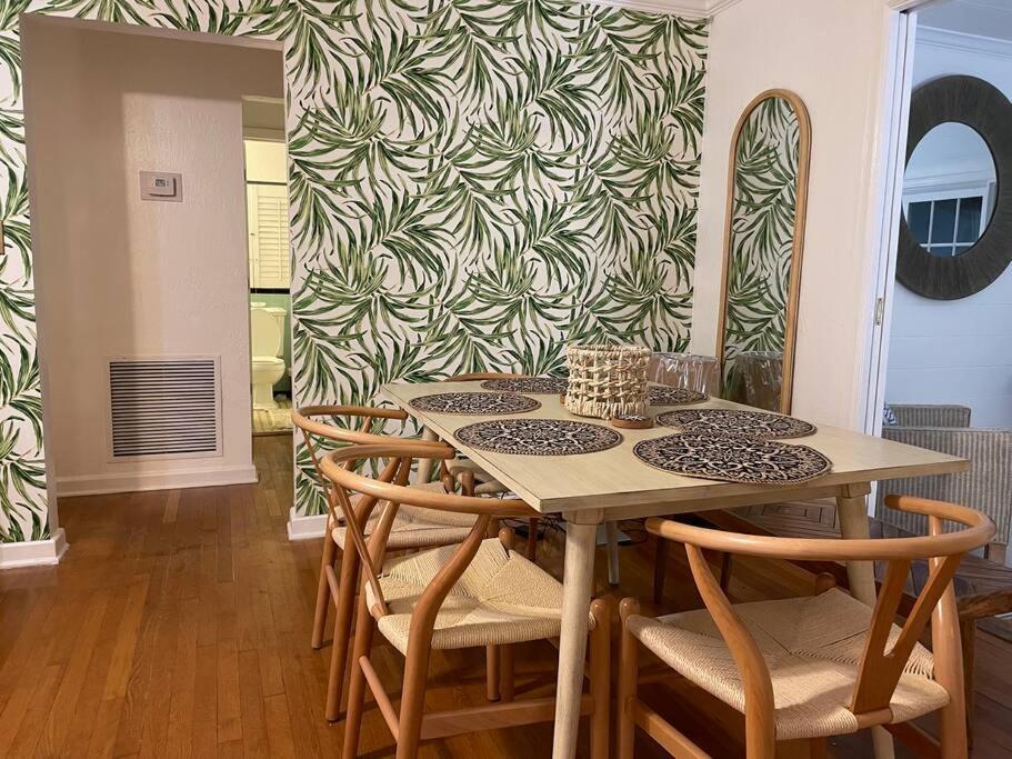 Hot Tub, Tiki Bar, Outdoor Shower, Near Intercoastal Waterway! West Palm Beach Exteriör bild