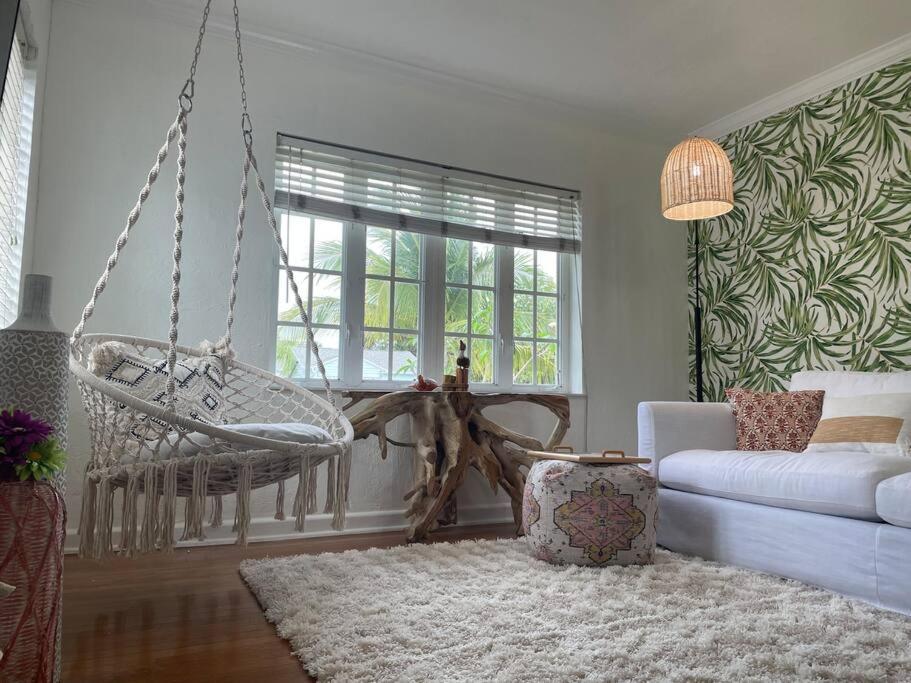Hot Tub, Tiki Bar, Outdoor Shower, Near Intercoastal Waterway! West Palm Beach Exteriör bild
